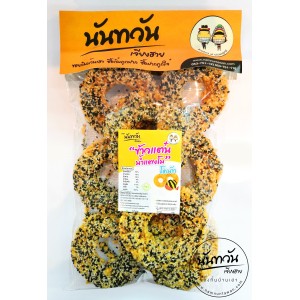 นันทวัน ข้าวแต๋นน้ำแตงโม โดนัท (300 กรัม)